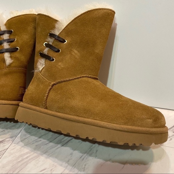 New! UGG Constantine Chestnut Short Boots 6 - Picture 10 of 15